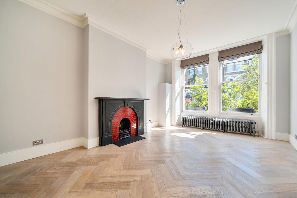 Apartment in London - View 3