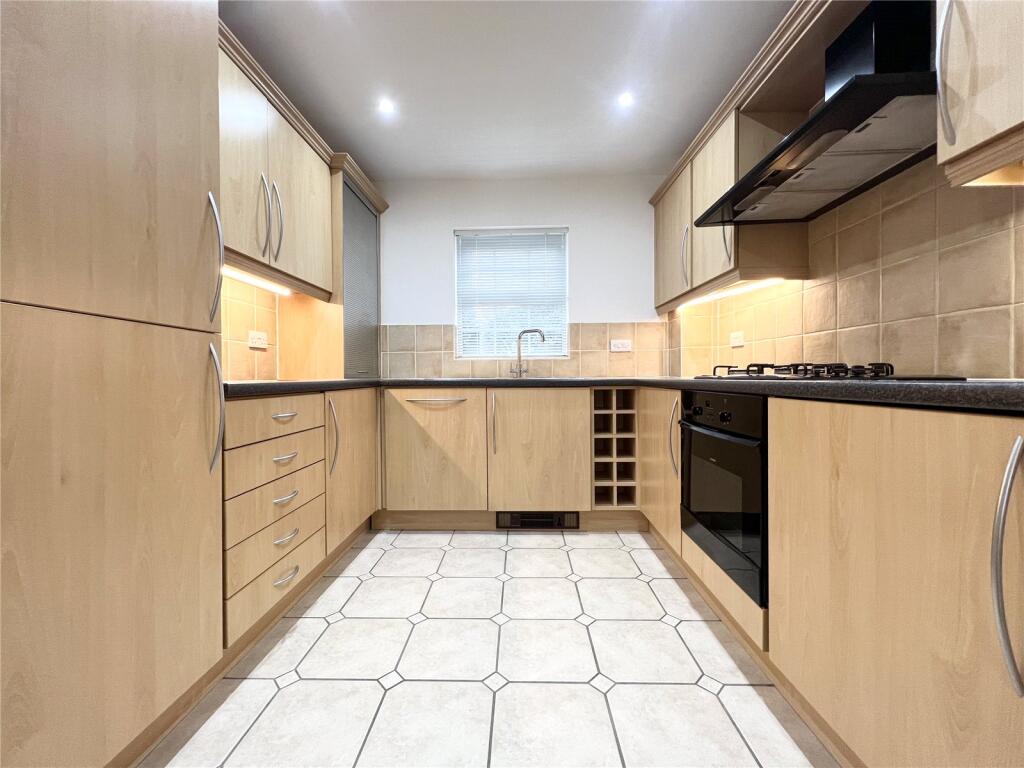 House in Swindon, St. Andrews - View 2