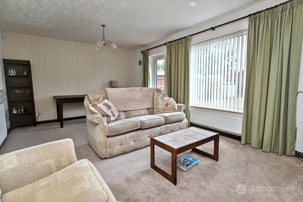 House in Nuneaton and Bedworth, Stockingford - View 5