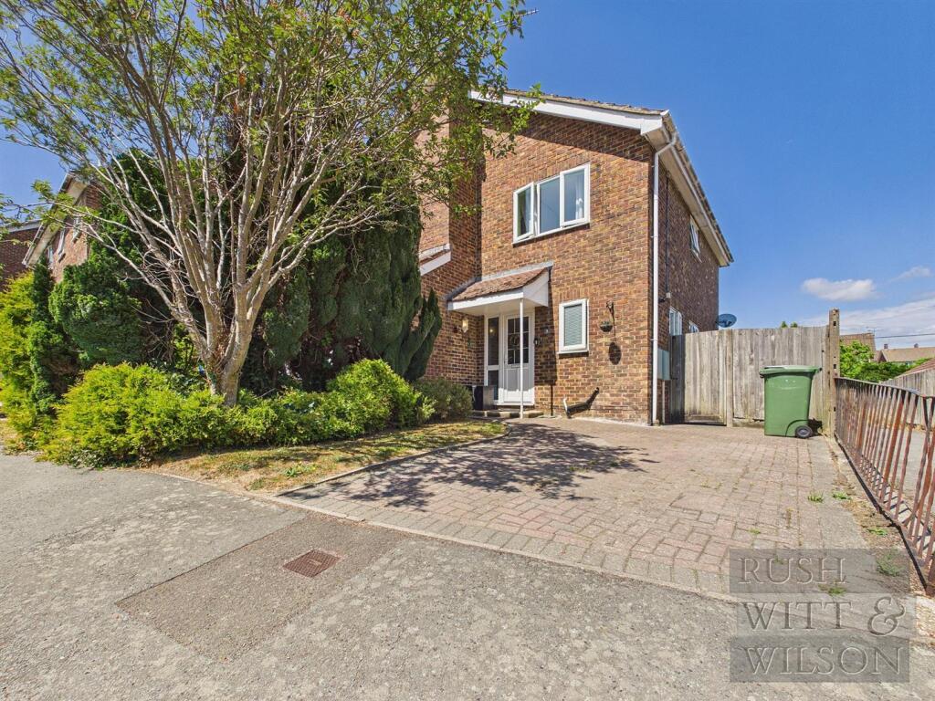 Main image of property: Falconers Drive, Battle