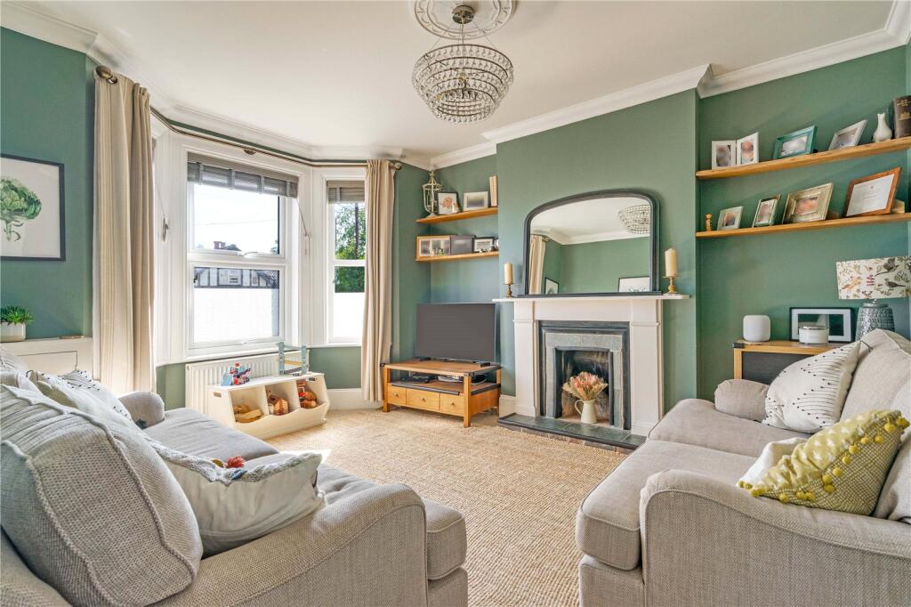 House in Tunbridge Wells, Kent - View 3