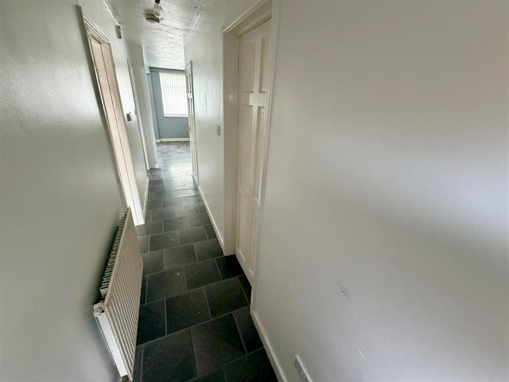 Lodge Close, Mancetter photo 2