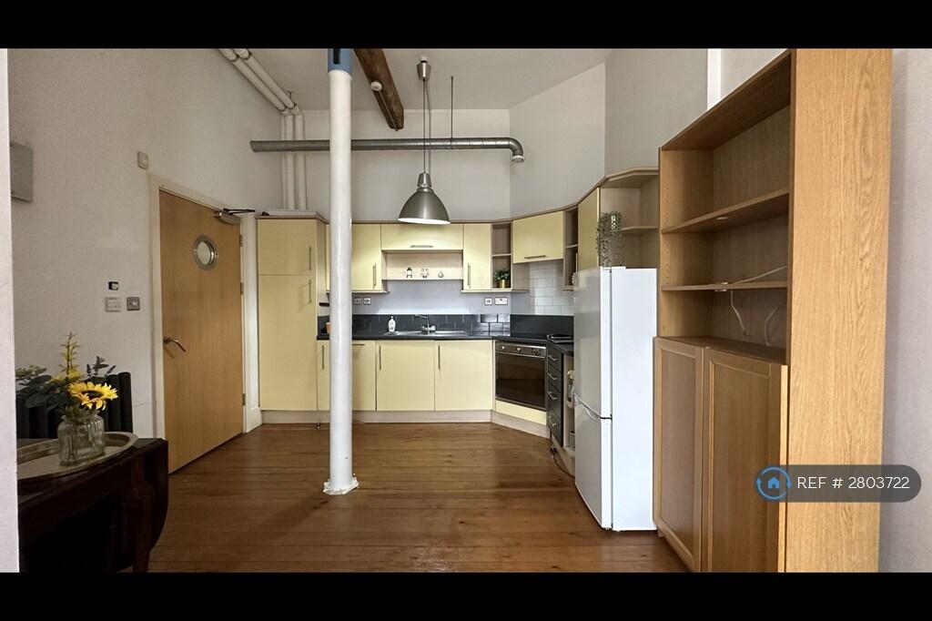 1 bedroom flat share for rent