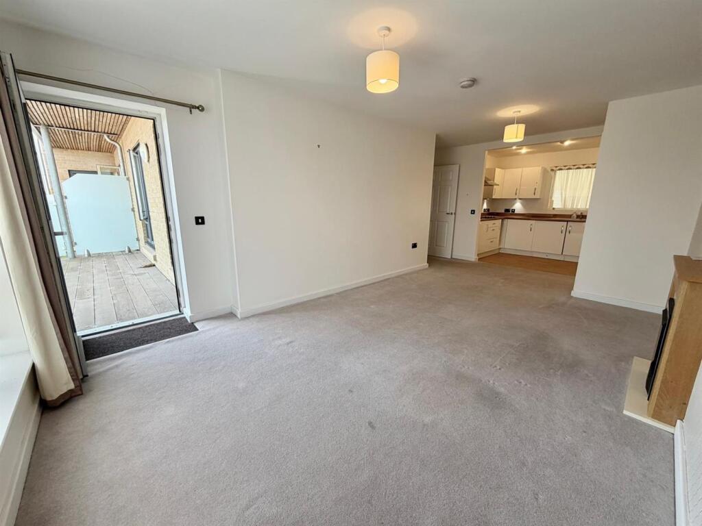 Apartment in Bristol - More