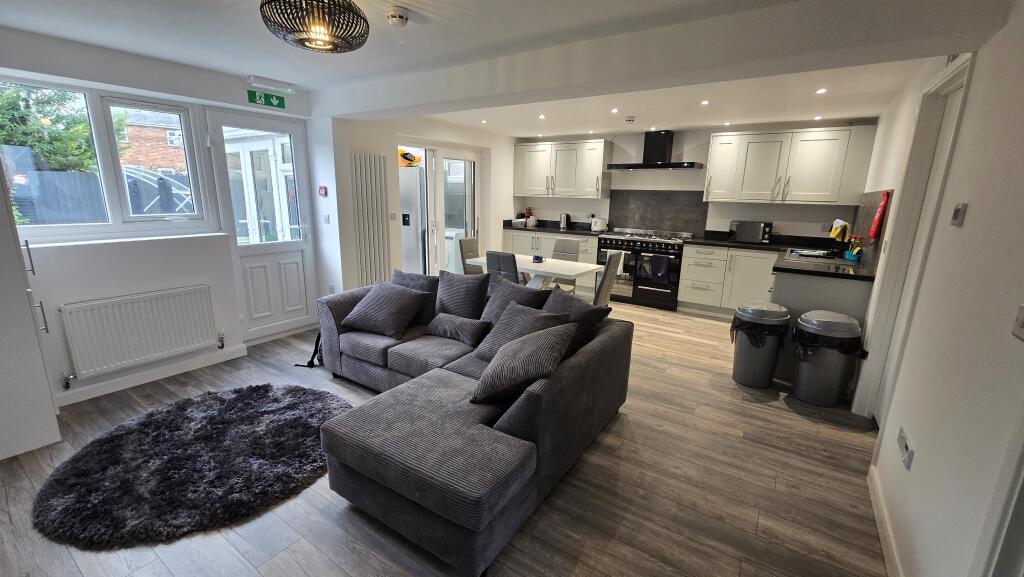 Main image of property: Banbury
