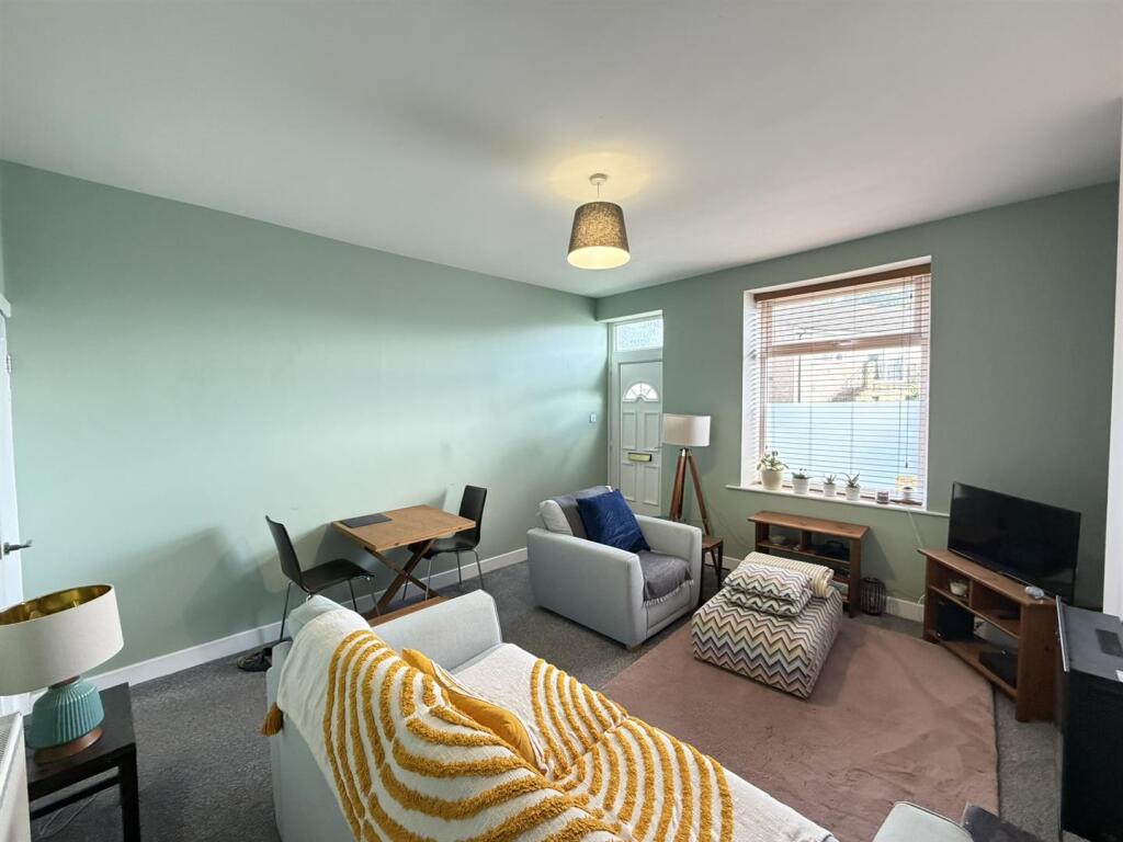 House in Bradford, Keighley - View 4