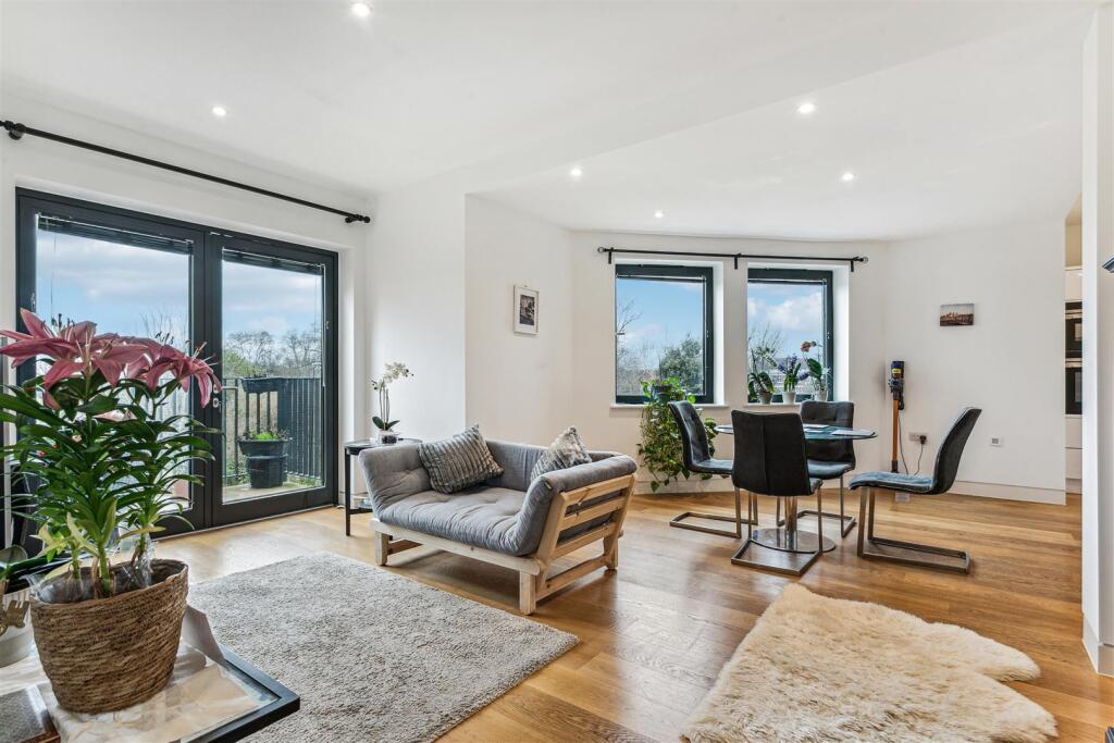 Main image of property: Belmont Terrace, London, W4