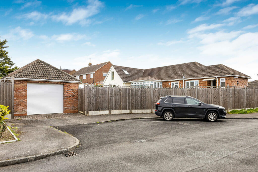 House in Twyford, Loddon Park Farm - View 2