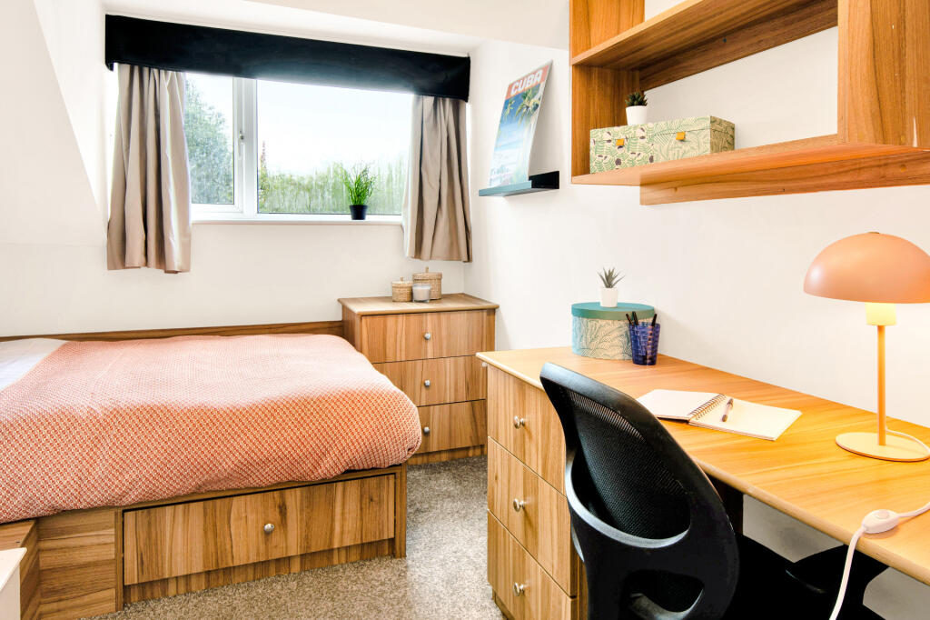 House in Leeds - View 4