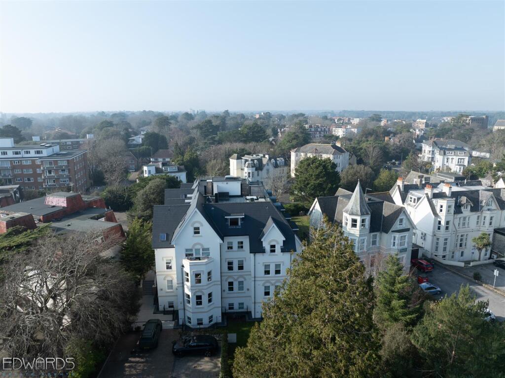 3-bed flat on Durley Road South, Bournemouth, £710,000