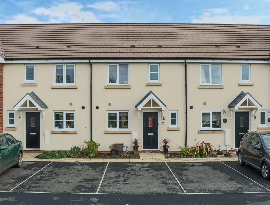 Main image of property: Kingcup Close, Catshill, B61