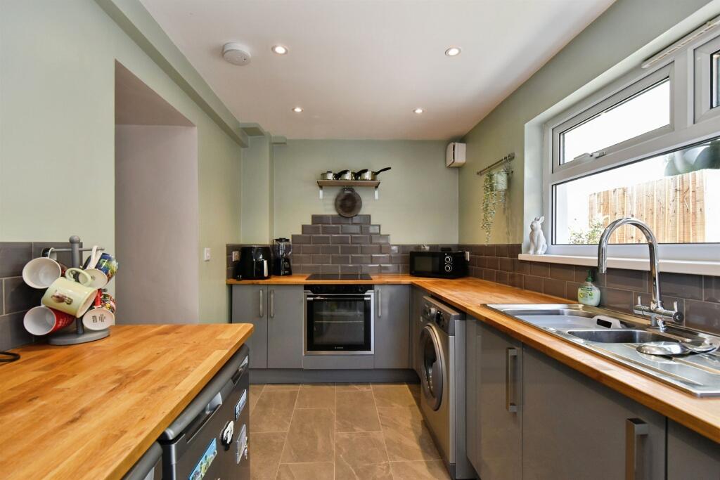 House in Cardiff, Merthyr Vale - More