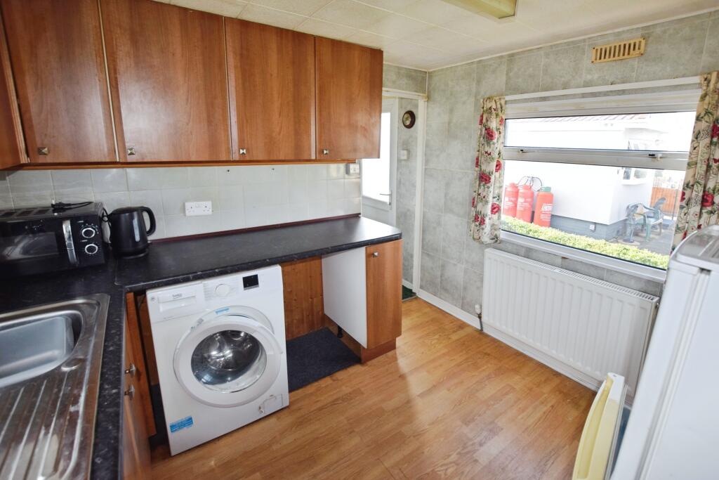 House in East Lindsey, Ingoldmells - View 4