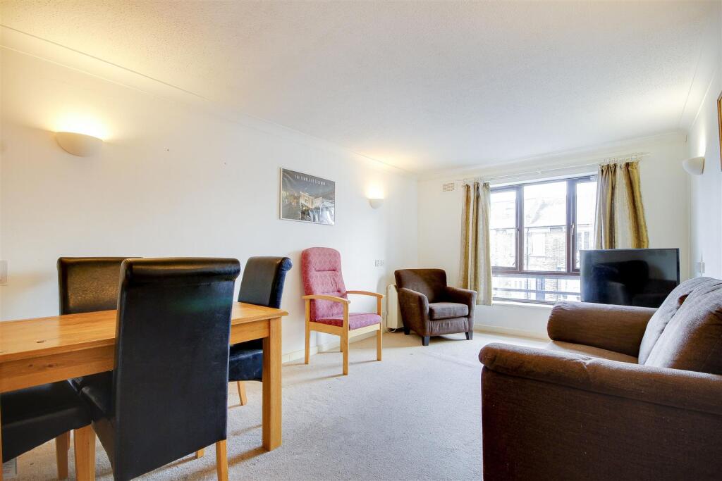 Gordon Hill, Enfield photo 2