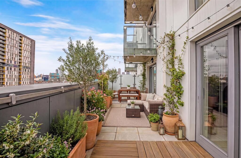 Main image of property: Celestial House, 153 Cordelia Street, Poplar, London