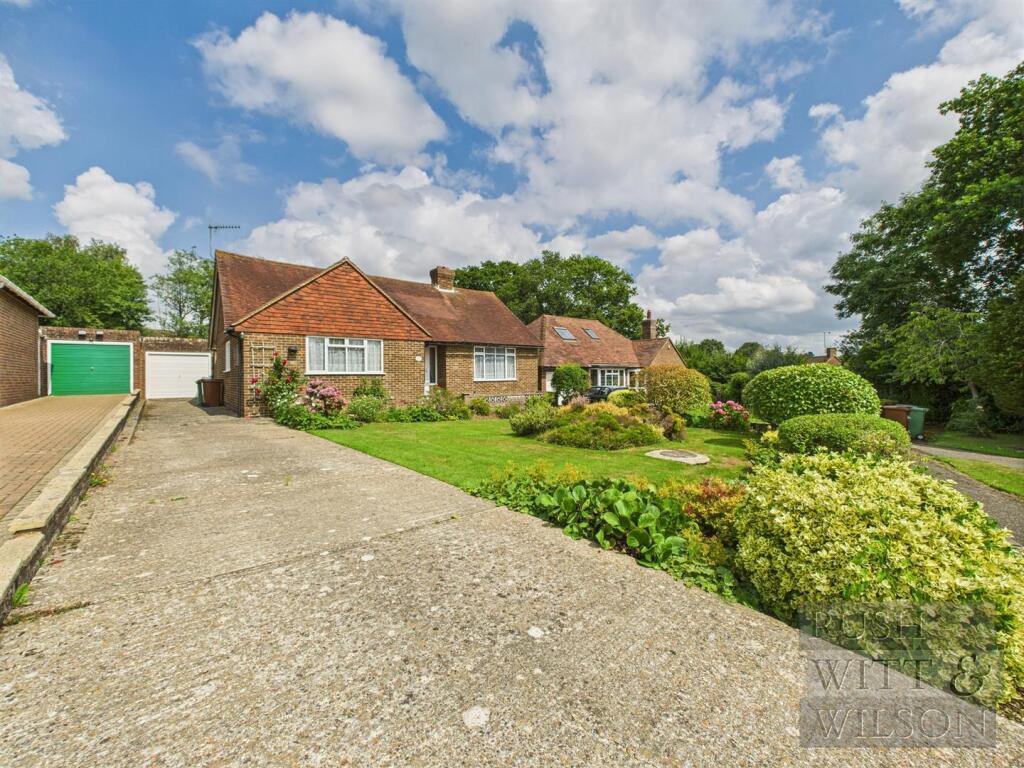 Main image of property: Hampden Close, Battle