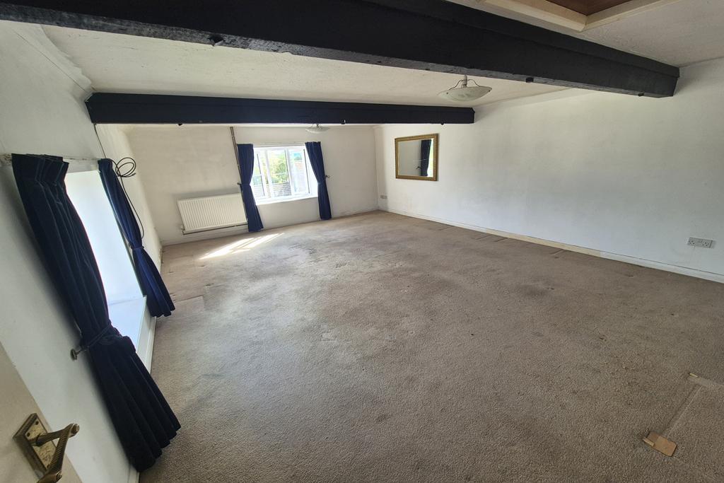 Apartment in Crewkerne, Somerset - View 3