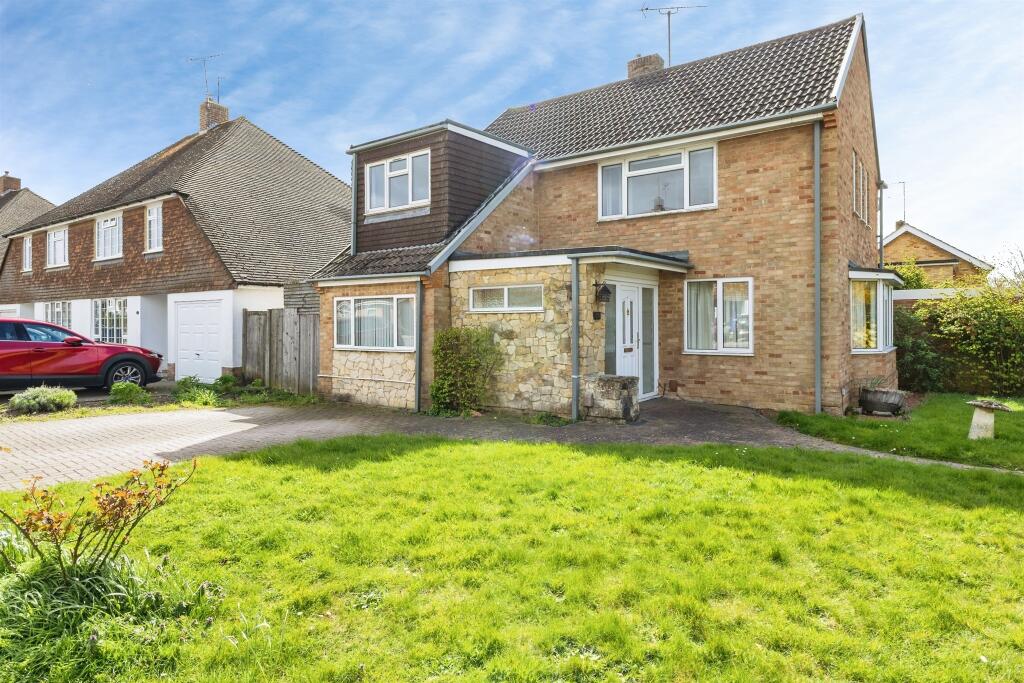 Main image of property: Betchworth Avenue, Earley, Reading