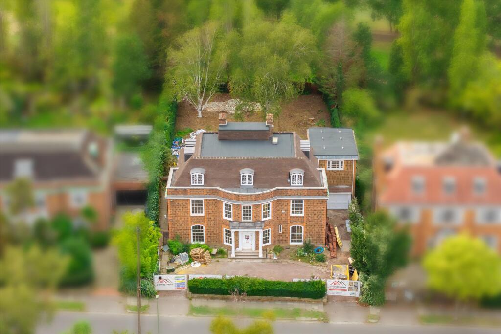 Main image of property: Winnington Road, London N2