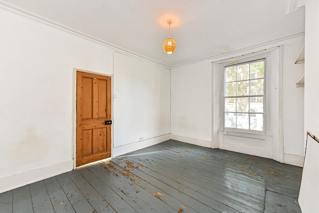 House in London - View 3