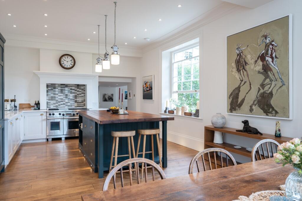 House in Redhill - View 3