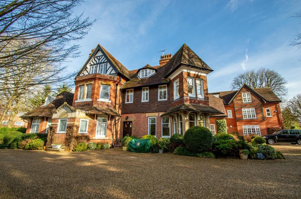 Main image of property: Court Gardens, Cleeve Road, Goring On Thames, Oxfordshire, RG8