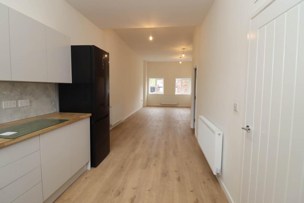 House in Wirral, Liverpool City Region - More
