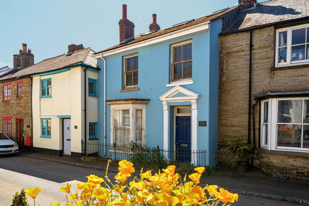 Main image of property: West Alvington, Kingsbridge, TQ7 3PN