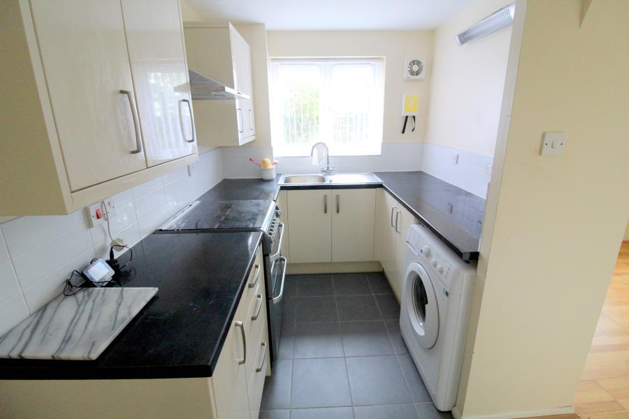 Apartment in Slough - View 3
