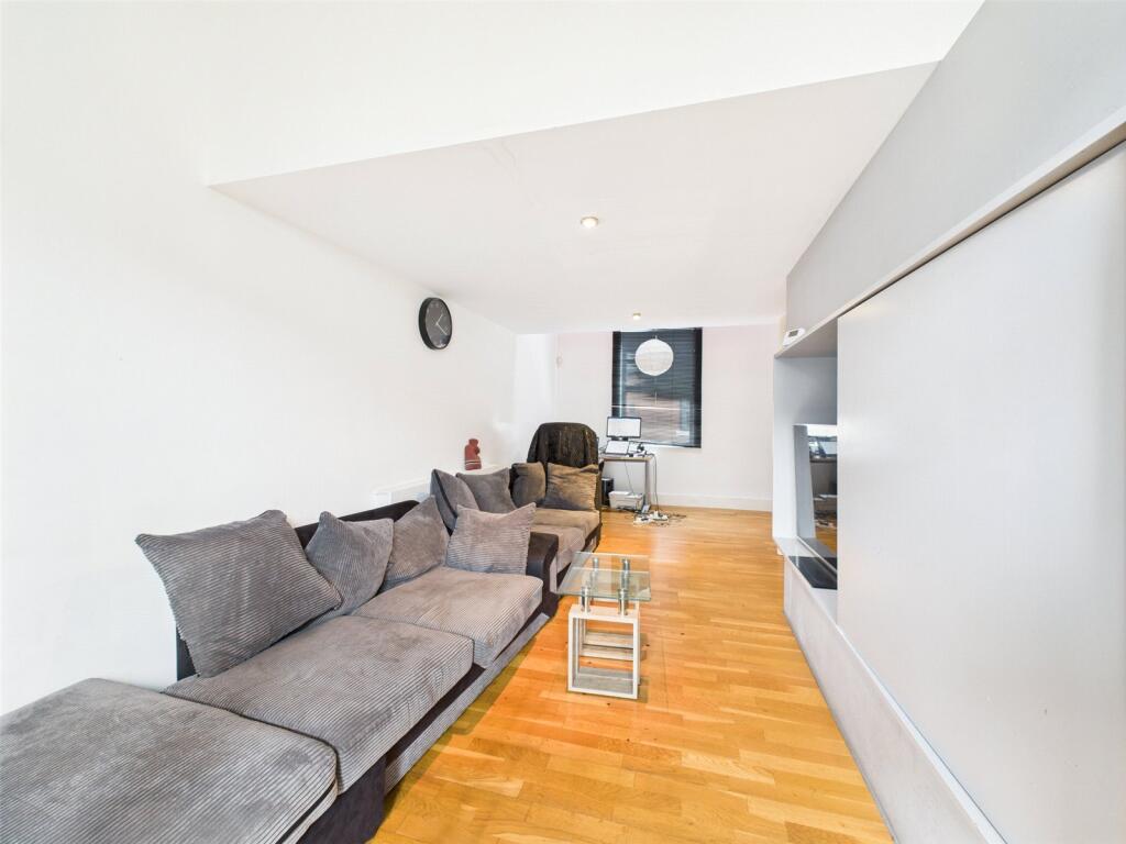 Ash Street, Salford, Greater Manchester, M6 photo 2