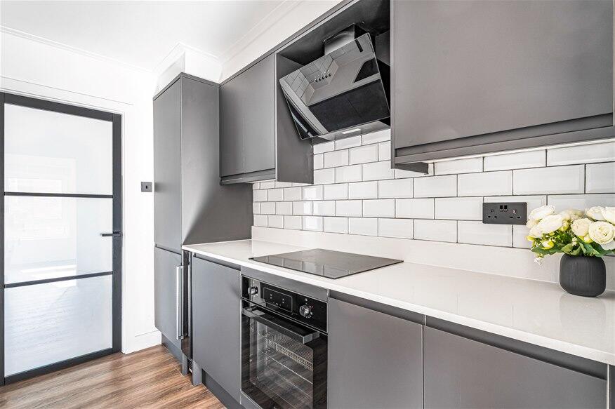 Apartment in St Albans - View 4