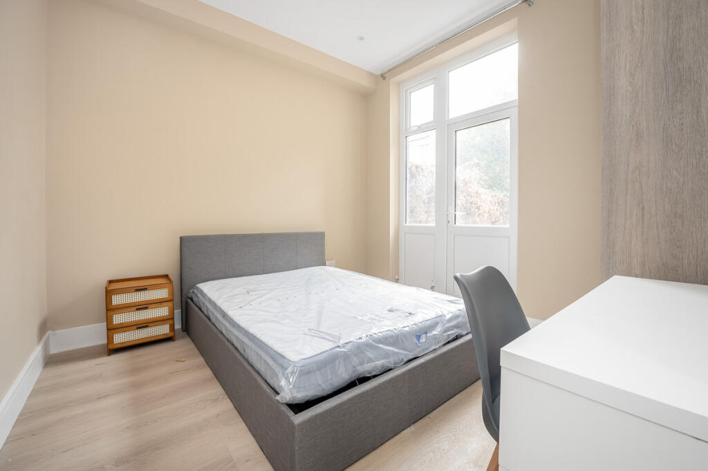 Apartment in London, Shepherd's Bush - More