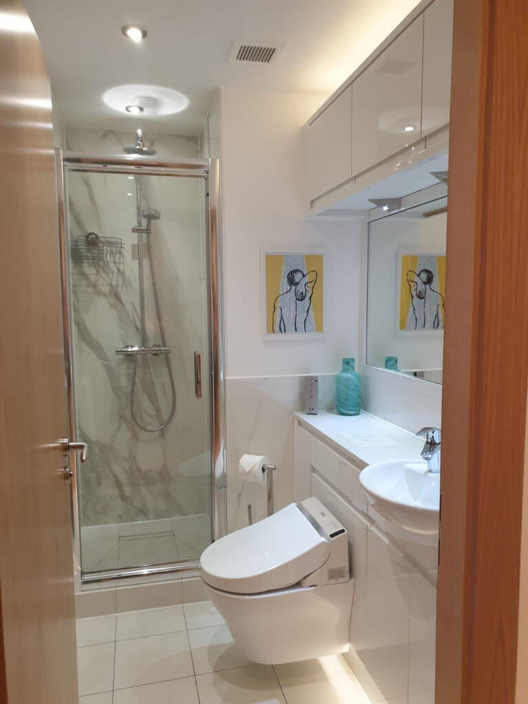 Apartment in London - View 5
