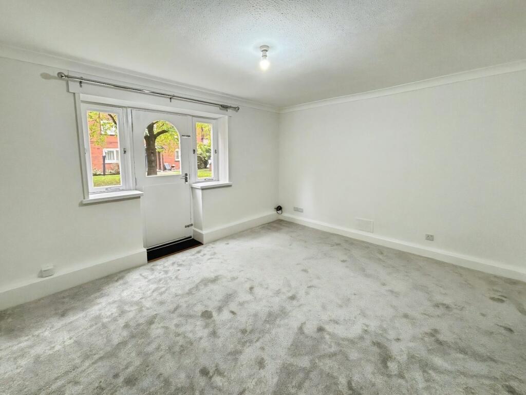 Squires Court, Canterbury Gardens, Salford, M5 - Ansicht 2