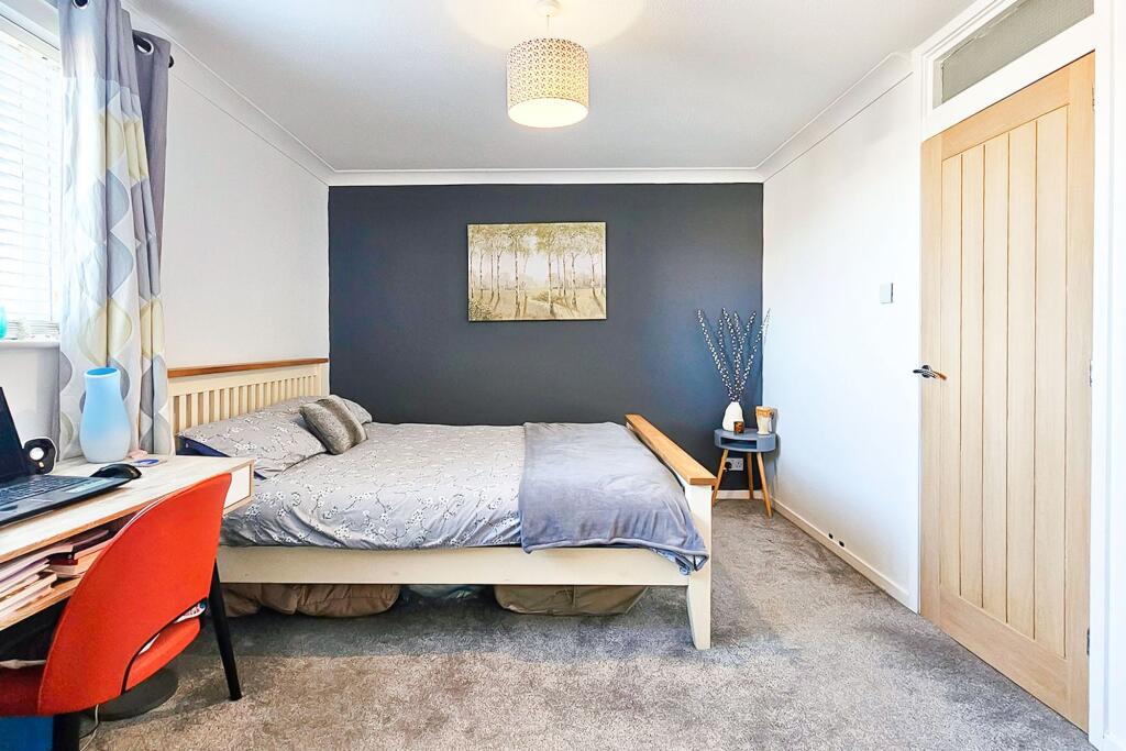 Finisterre Way, Littlehampton, BN17 photo 4