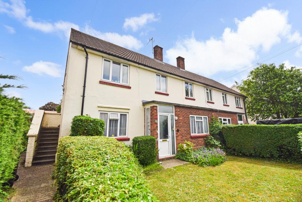 Main image of property: Derwent Drive, Near Burnham, Berkshire, SL1