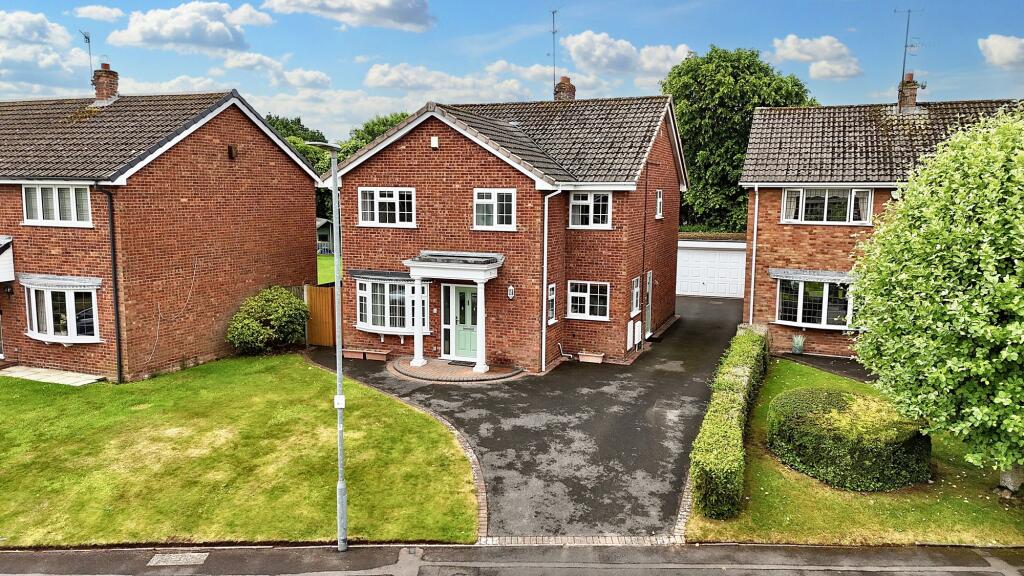 4-bed detached on Porlock Grove, Stoke-On-Trent, ST4, £450,000