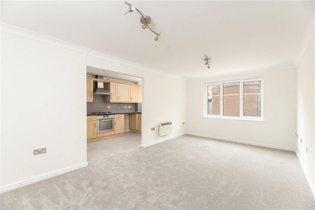 Apartment in Leeds, Snittles Farm, Morley - View 2