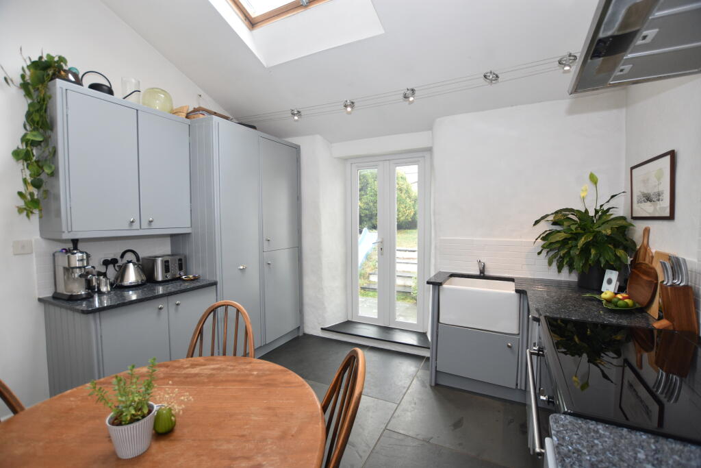 House in Redruth, Cornwall - View 4