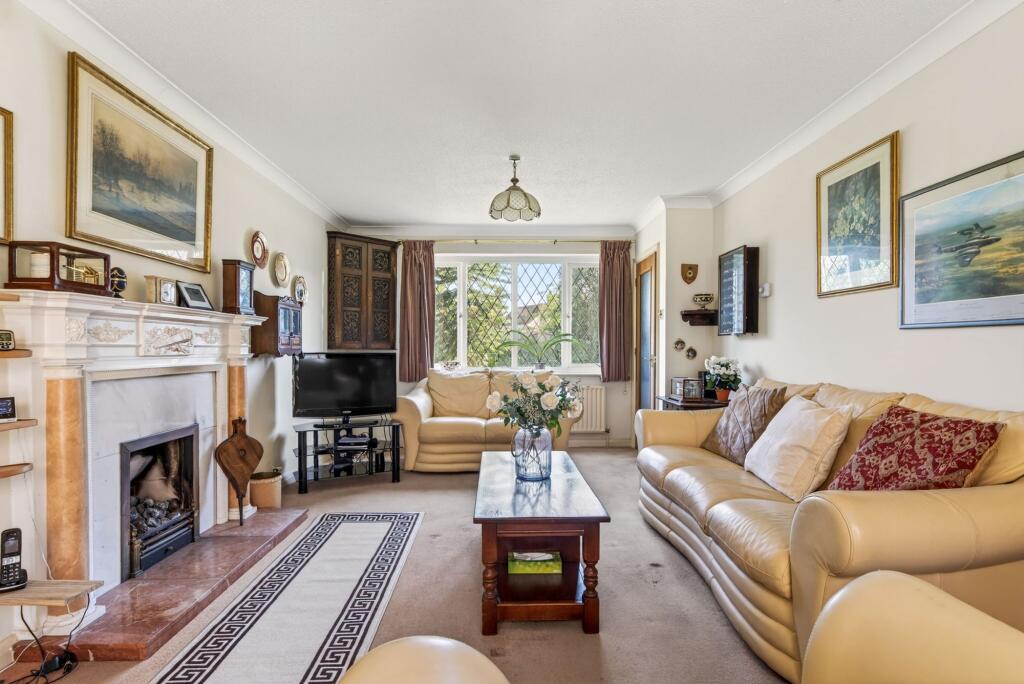 House in Horsham, North Horsham - View 2