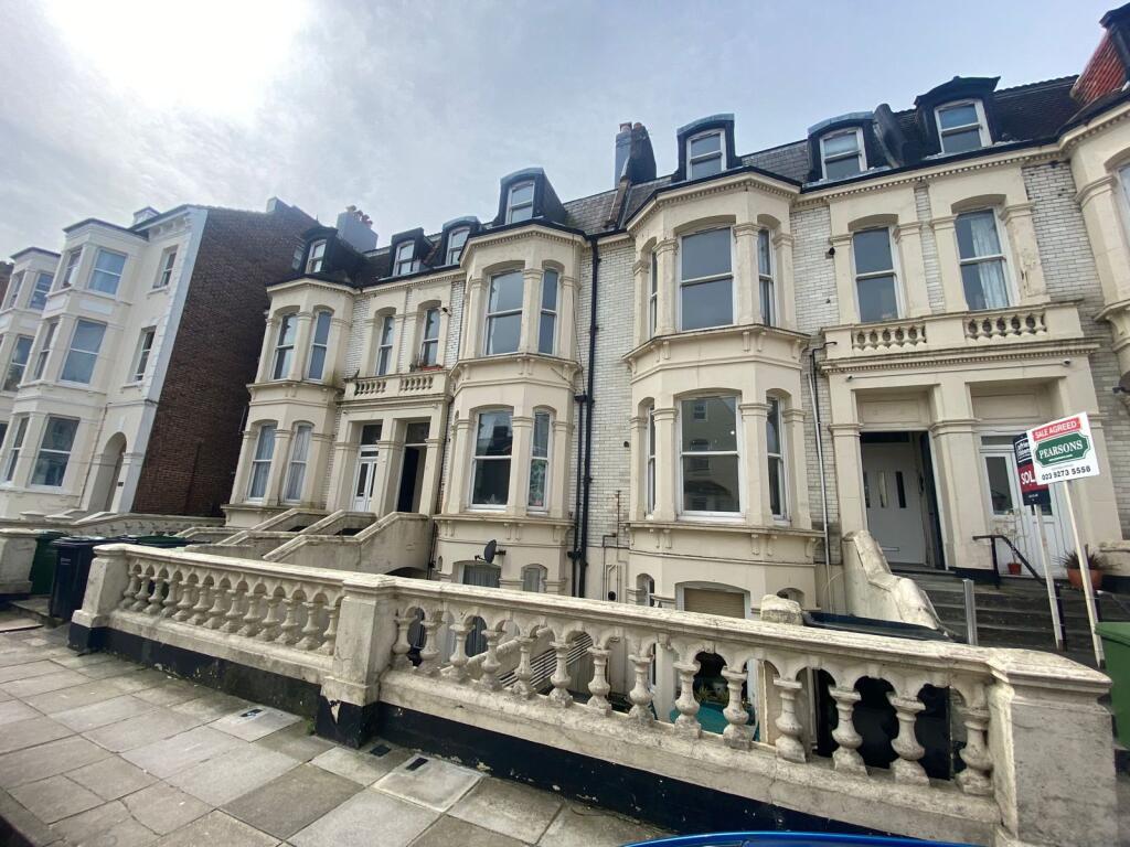 Apartment in Portsmouth - More
