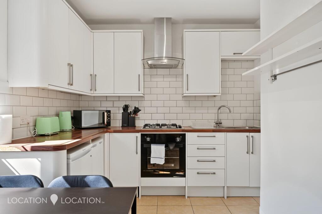 Apartment in London - View 3