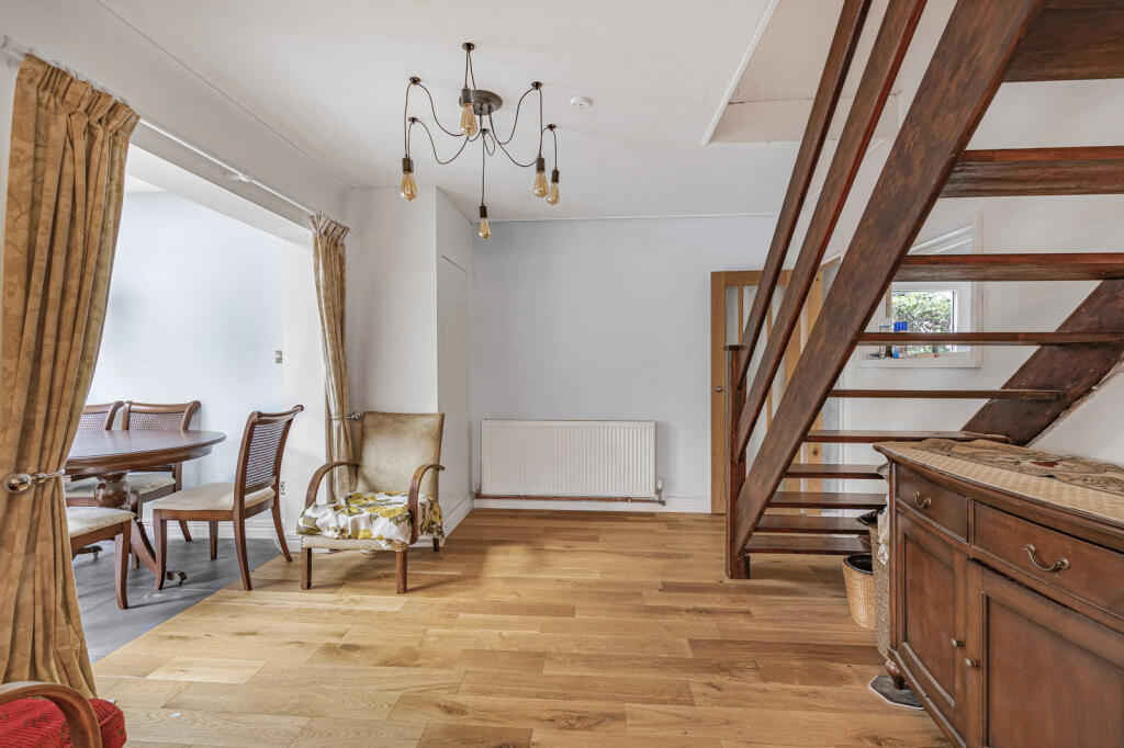 House in Twickenham - View 4
