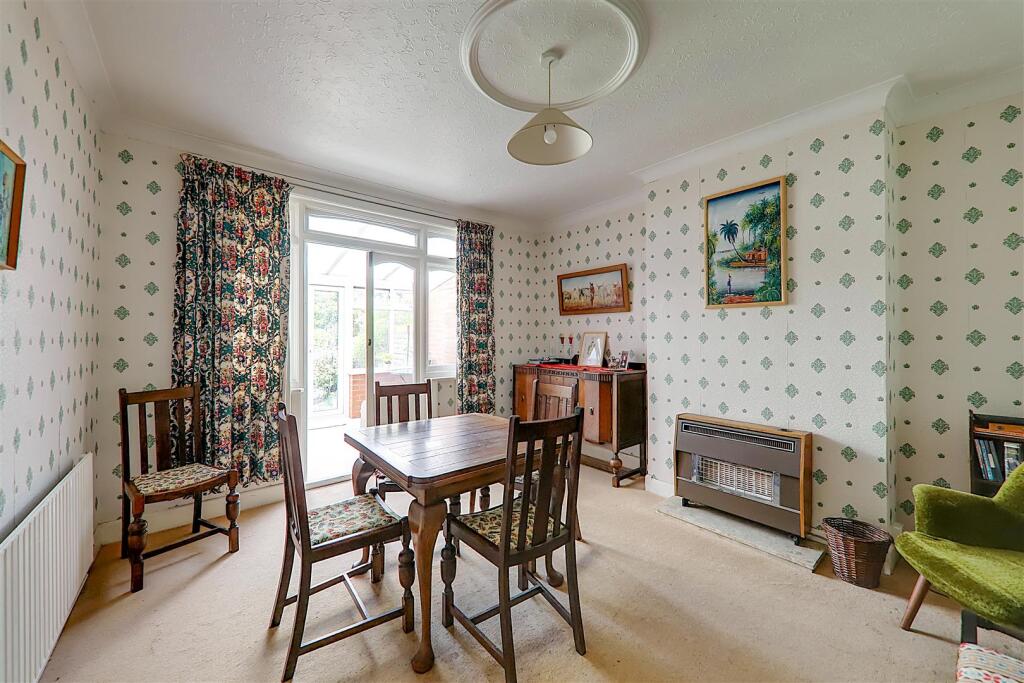 House in Worthing, West Sussex - View 4