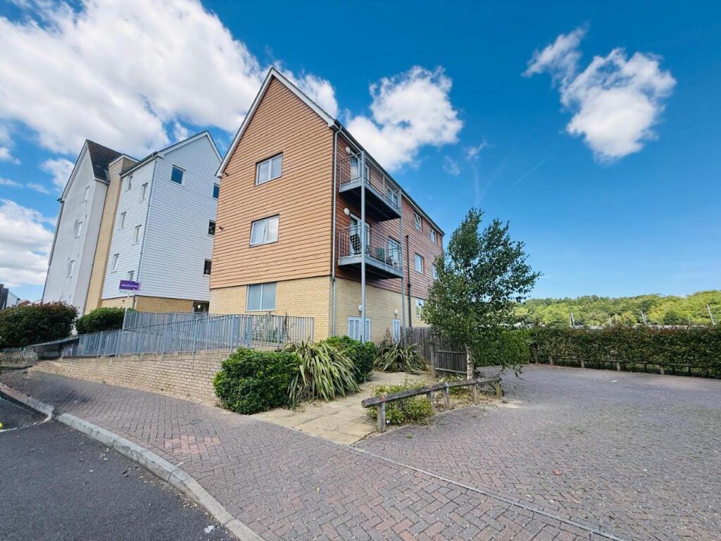 Main image of property: St Marys Island, Chatham