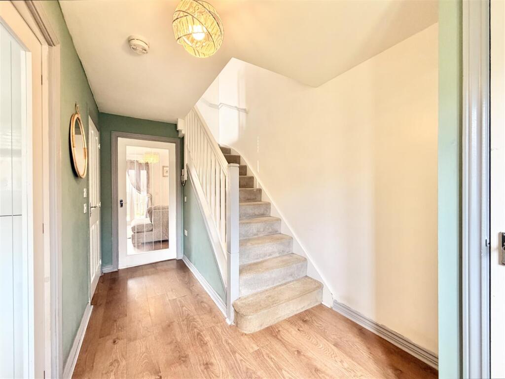 House in Cambuslang, South Lanarkshire - View 2