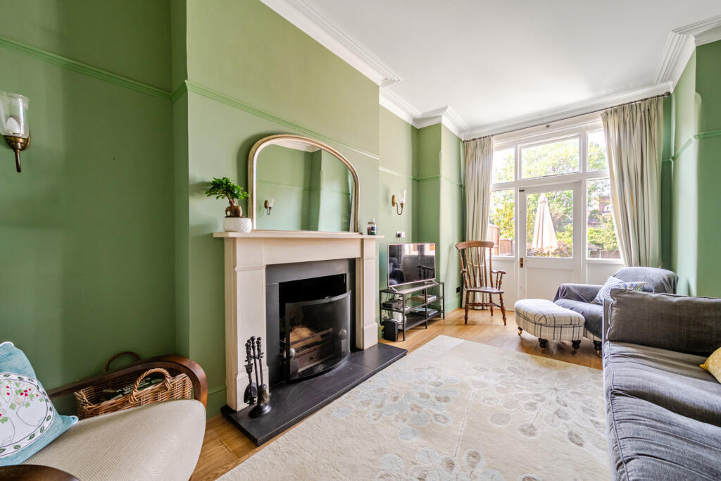 House in London - View 3