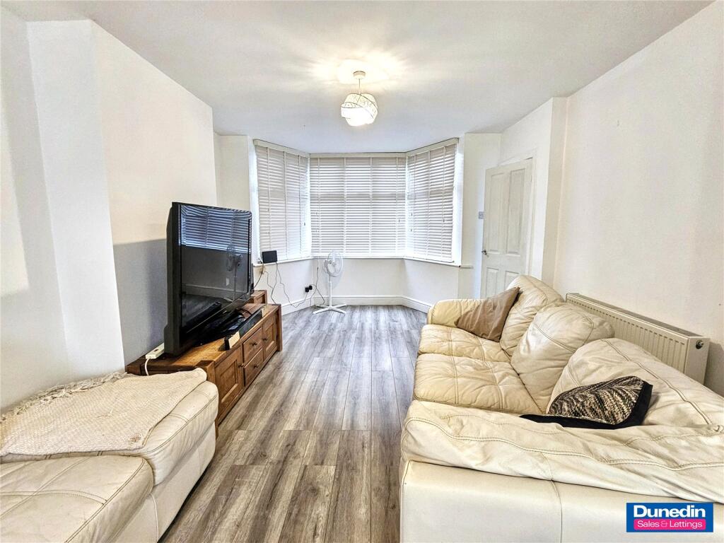 Groveley Lane, Longbridge, B31 photo 4