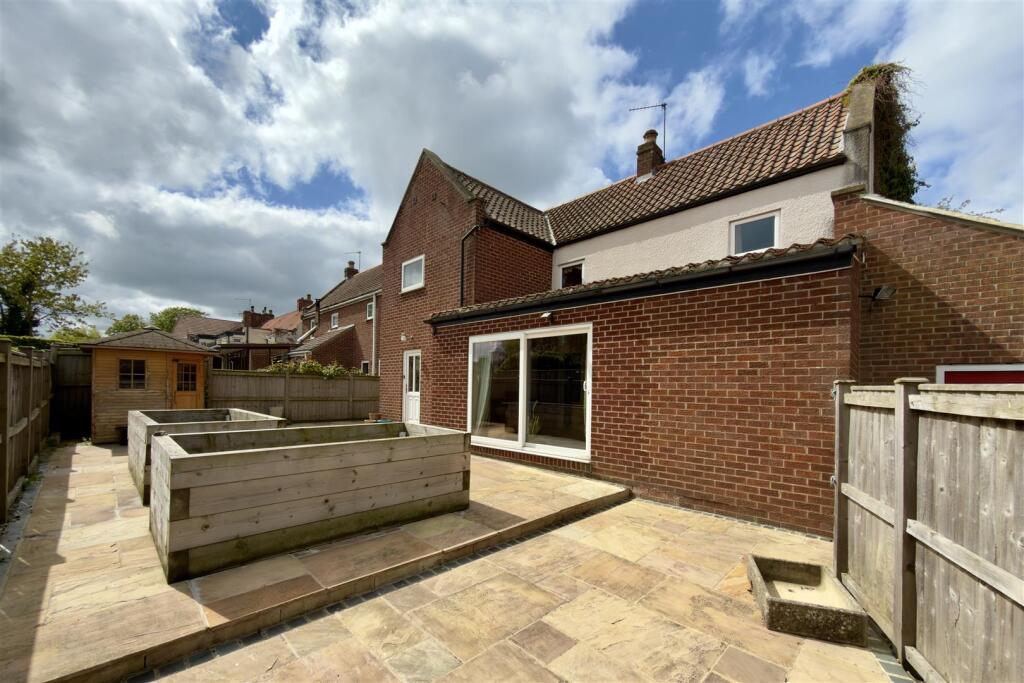 Middleton Road, Sadberge, Darlington, DL2 1RR photo 3