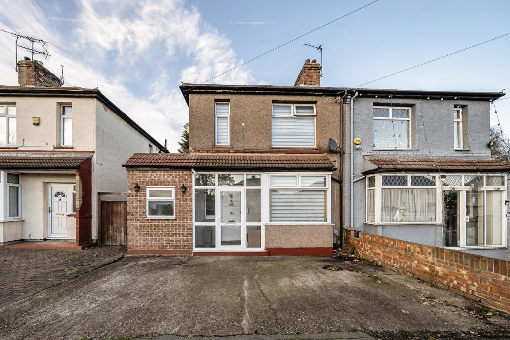 Main image of property: Lincoln Road, Erith, DA8